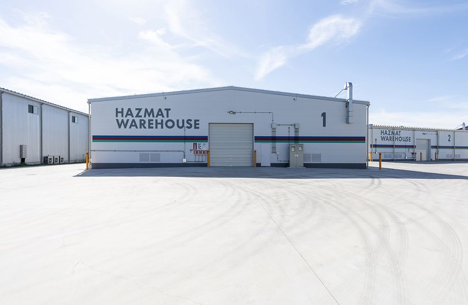 HAZMAT WAREHOUSE1 外観