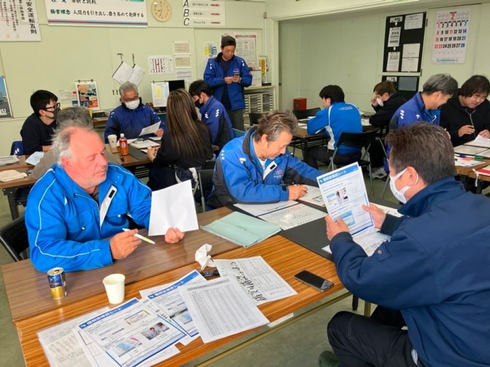 環境への取り組みに関するミーティングの様子