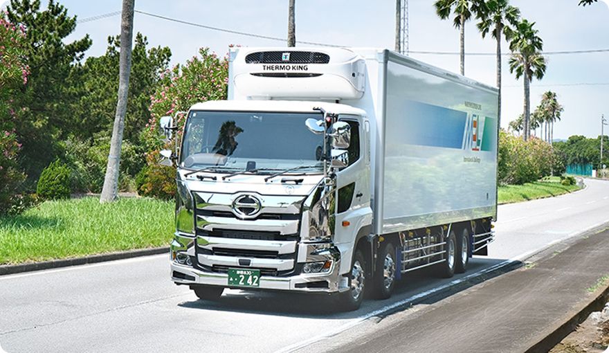 幹線輸送用の医薬品物流トラック